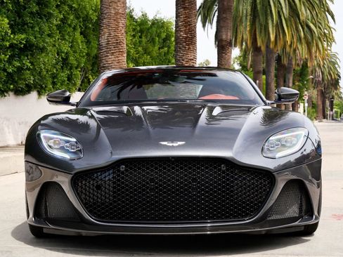 Used 2019 Aston Martin DBS Superleggera RWD image 7