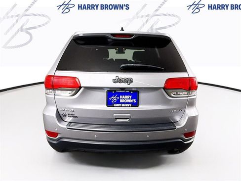 Used 2019 Jeep Grand Cherokee Laredo w/ Security & Convenience Group image 28