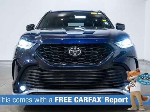 Used 2022 Toyota Highlander XSE image 2