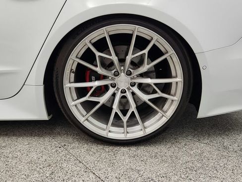 Used 2021 Audi RS 7 Sportback w/ Carbon Optic Package AWD/4WD image 18