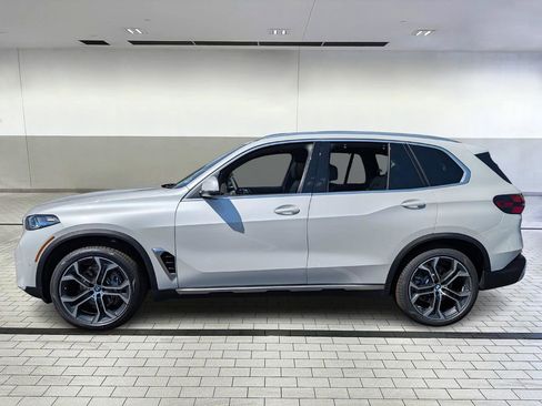 New 2026 BMW X5 xDrive40i AWD/4WD image 3