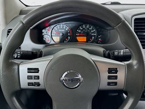 Used 2019 Nissan Frontier SV AWD/4WD image 12