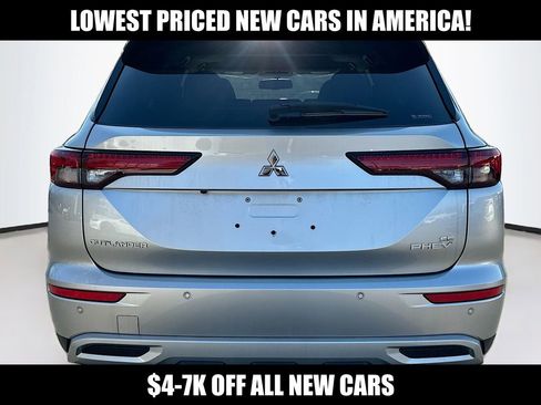 New 2025 Mitsubishi Outlander SE AWD/4WD image 6