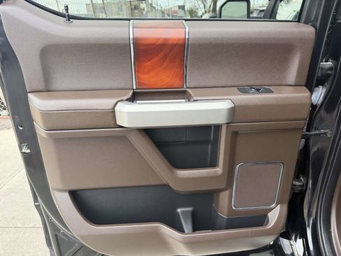 Used 2019 Ford F150 King Ranch w/ Equipment Group 601A Luxury AWD/4WD image 17