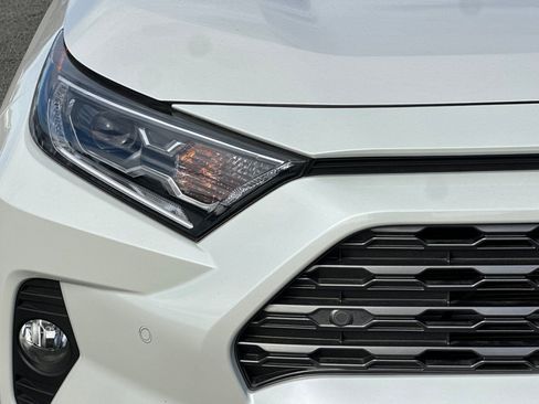 Used 2021 Toyota RAV4 Limited image 45
