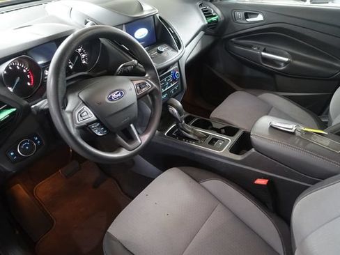 Used 2019 Ford Escape SE FWD image 10