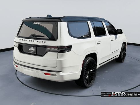 Used 2022 Jeep Grand Wagoneer Series II AWD/4WD image 5