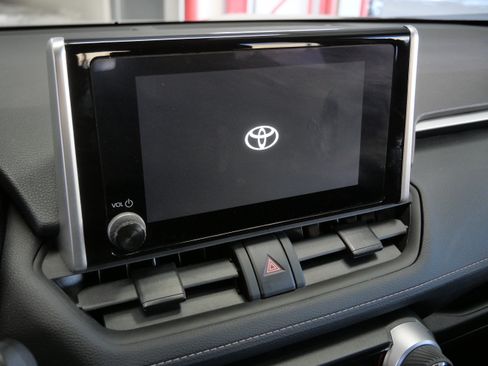 Certified 2025 Toyota RAV4 LE image 23