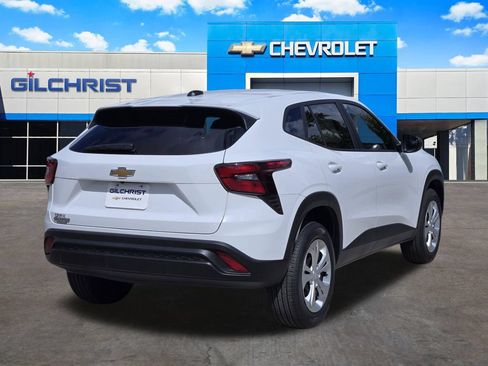 New 2026 Chevrolet Trax LS FWD image 8