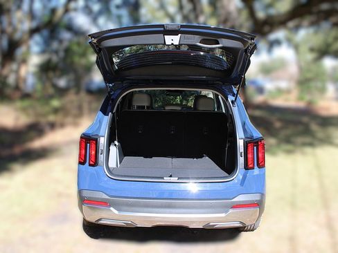 New 2026 Kia Sorento S FWD image 9