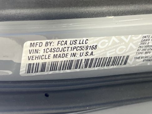 Used 2023 Dodge Durango R/T AWD/4WD image 34