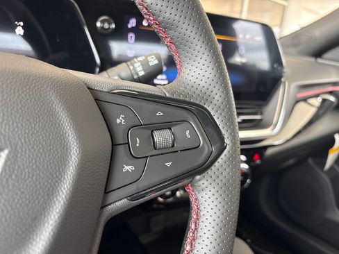 New 2026 Chevrolet Trax RS w/ Sunroof Package FWD image 30