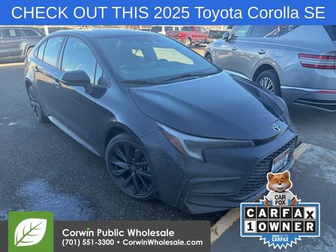 Used 2025 Toyota Corolla SE image 1