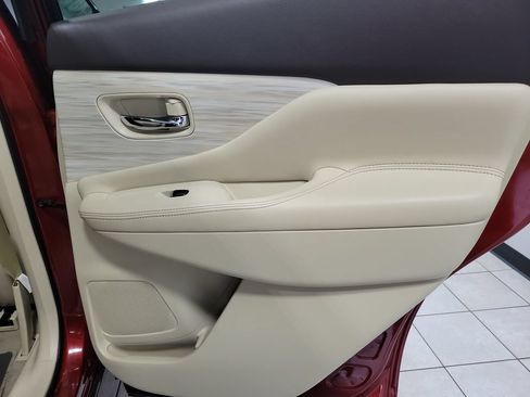 Used 2015 Nissan Murano Platinum w/ Platinum Technology Package AWD/4WD image 20