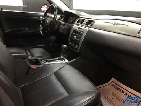 Used 2009 Chevrolet Impala SS w/ Convenience Package image 34