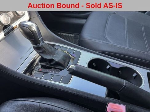 Used 2013 Volkswagen Passat 2.5 SE image 17