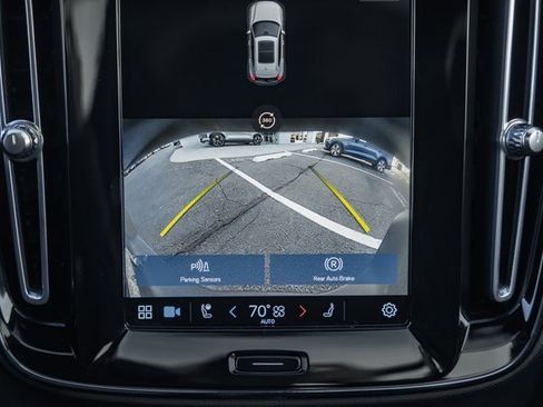 Used 2021 Volvo XC40 P8 Recharge w/ Advanced Package image 41