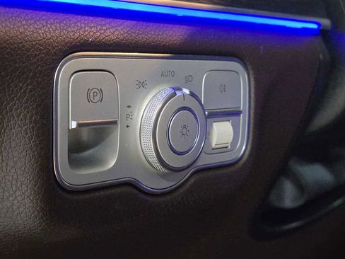 Used 2023 Mercedes-Benz GLE 350 4MATIC image 25