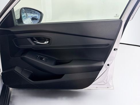 Used 2023 Honda Accord EX image 31
