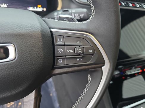 New 2025 Jeep Grand Cherokee L Limited w/ MOPAR Finishing Package image 20