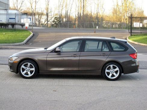 Used 2014 BMW 328i xDrive Wagon image 6
