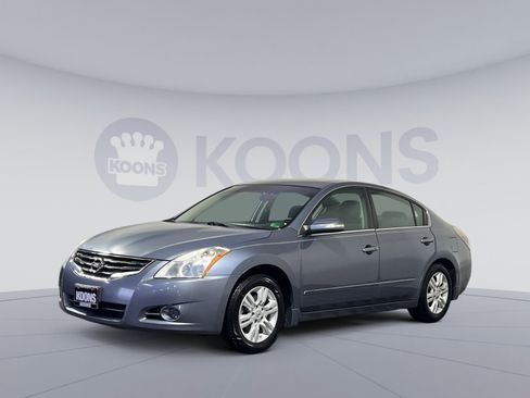 Used 2010 Nissan Altima 2.5 S w/ Premium Audio Pkg image 1