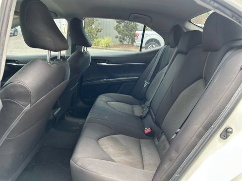 Used 2020 Toyota Camry LE FWD image 13