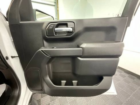Used 2023 Chevrolet Silverado 1500 Custom AWD/4WD image 15
