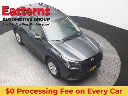 Used 2023 Subaru Forester AWD/4WD image 3