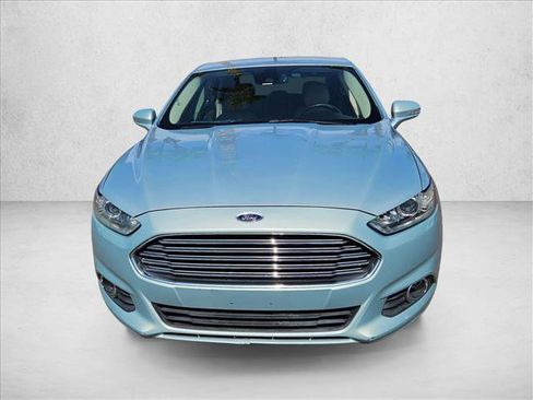 Used 2013 Ford Fusion Energi SE w/ Driver Assist Pkg FWD image 2