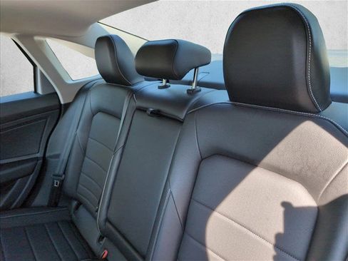 Used 2023 Volkswagen Jetta SE FWD image 22