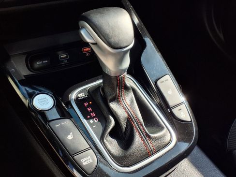 Used 2022 Kia Soul Turbo image 11