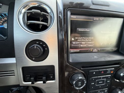 Used 2013 Ford F150 Platinum image 26