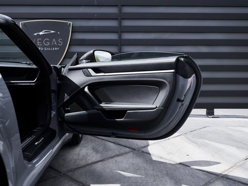 Used 2024 Porsche 911 Targa 4S w/ Premium Package image 21