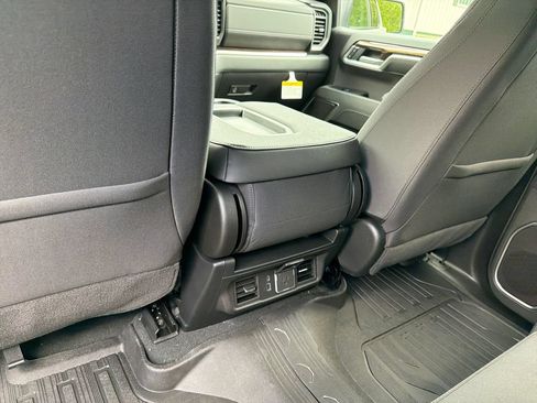 New 2026 GMC Sierra 1500 Elevation w/ Elevation Select Package AWD/4WD image 21