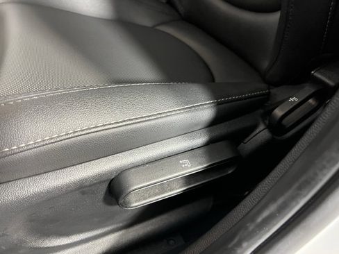 Used 2024 MINI Cooper S image 23