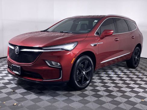 Certified 2024 Buick Enclave Essence w/ Experience Buick Package FWD image 17