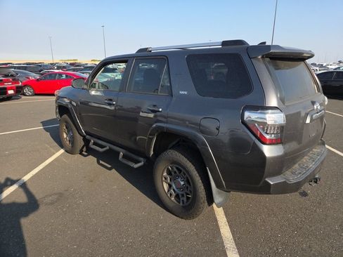 Used 2019 Toyota 4Runner SR5 AWD/4WD image 2