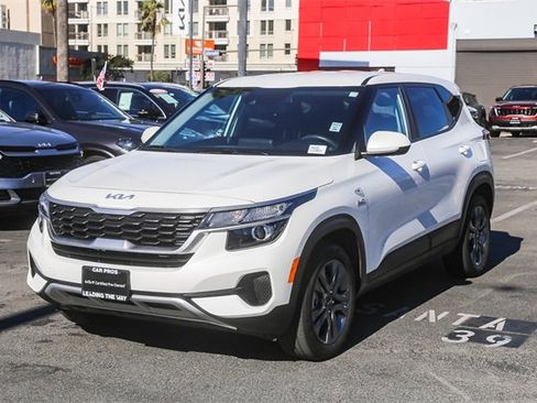 Certified 2023 Kia Seltos LX image 5