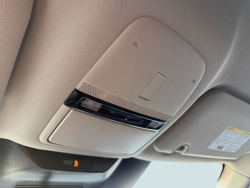 Certified 2025 Nissan Murano SV image 28