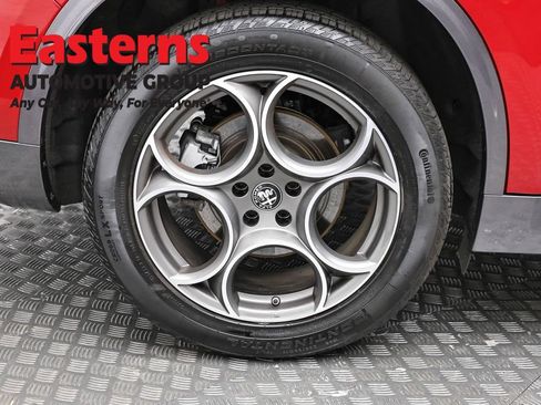 Used 2024 Alfa Romeo Stelvio Ti w/ Active Assist Plus Package image 30