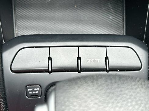 Used 2022 Kia Rio LX FWD image 30