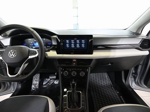 Used 2025 Volkswagen Taos S image 2