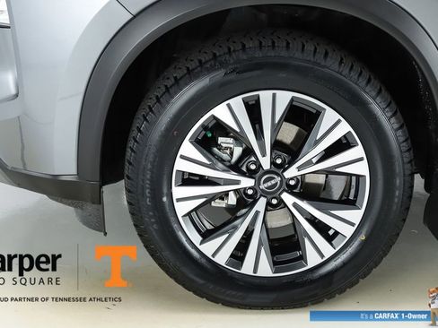 Used 2023 Nissan Rogue SV FWD image 5