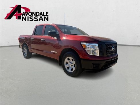 Certified 2017 Nissan Titan S image 8