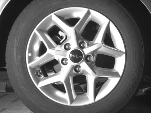 Used 2025 Kia Soul LX w/ LX Technology Package FWD image 18