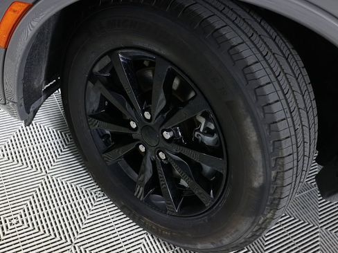 Used 2025 Dodge Durango GT RWD image 37