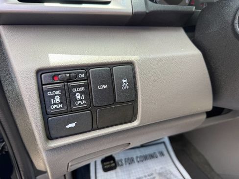 Used 2015 Honda Odyssey EX-L image 47