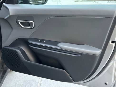 New 2025 Kia K4 LXS image 11