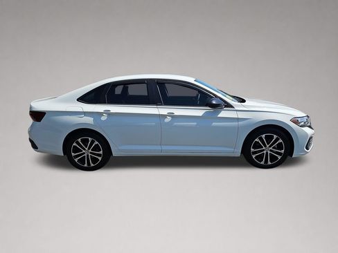Certified 2023 Volkswagen Jetta Sport FWD image 2